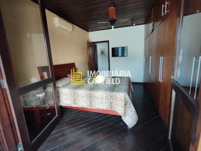 Lindíssima Casa na Costeira - Rua Visconde de Nácar-21