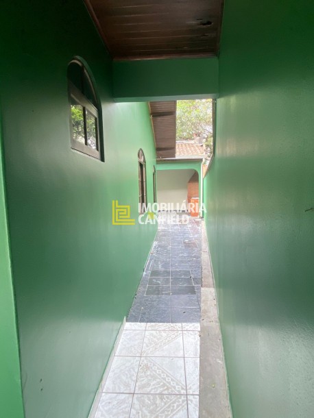 CASA À VENDA-  Rua Francisca Moura ,130-8