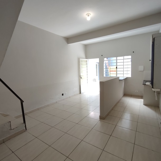 Sobrado p/locação _ CONJUNTO ASA BRANCA _ APT:03-5
