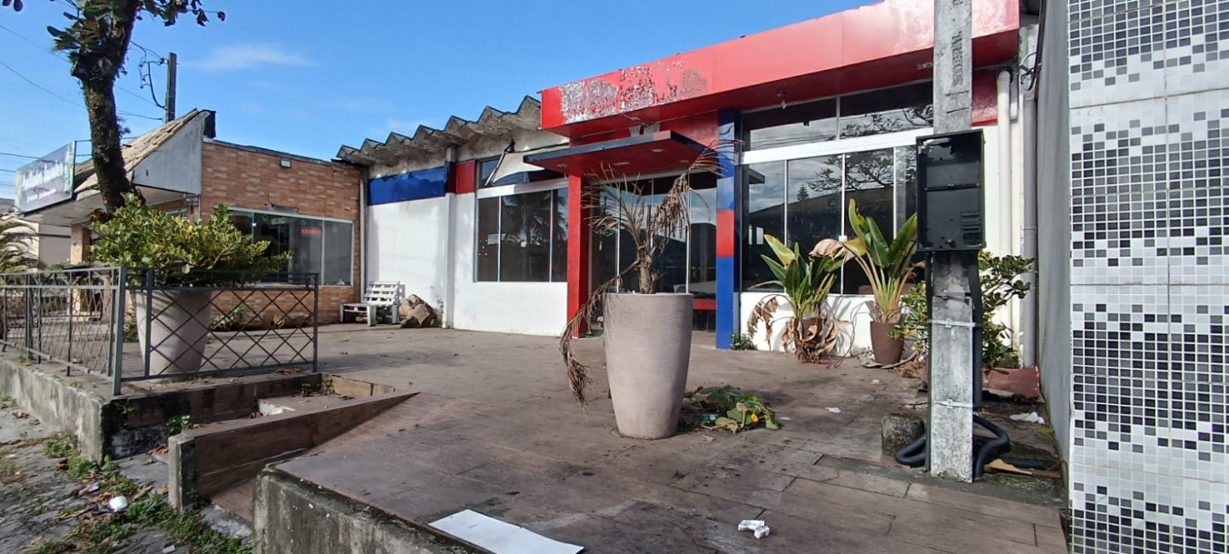 Sala Comercial p/ LOCAÇÃO --Ao lado na Padaria Guanabara - Raia-5