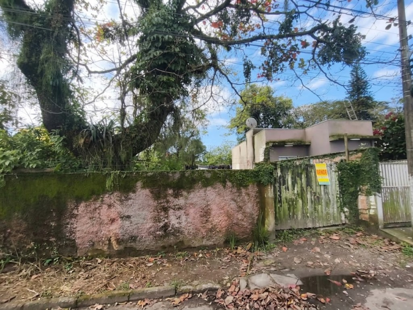 Terreno á venda . Rua Sesinando Benkerdorf ,n°110 - Vila Horizonte-1